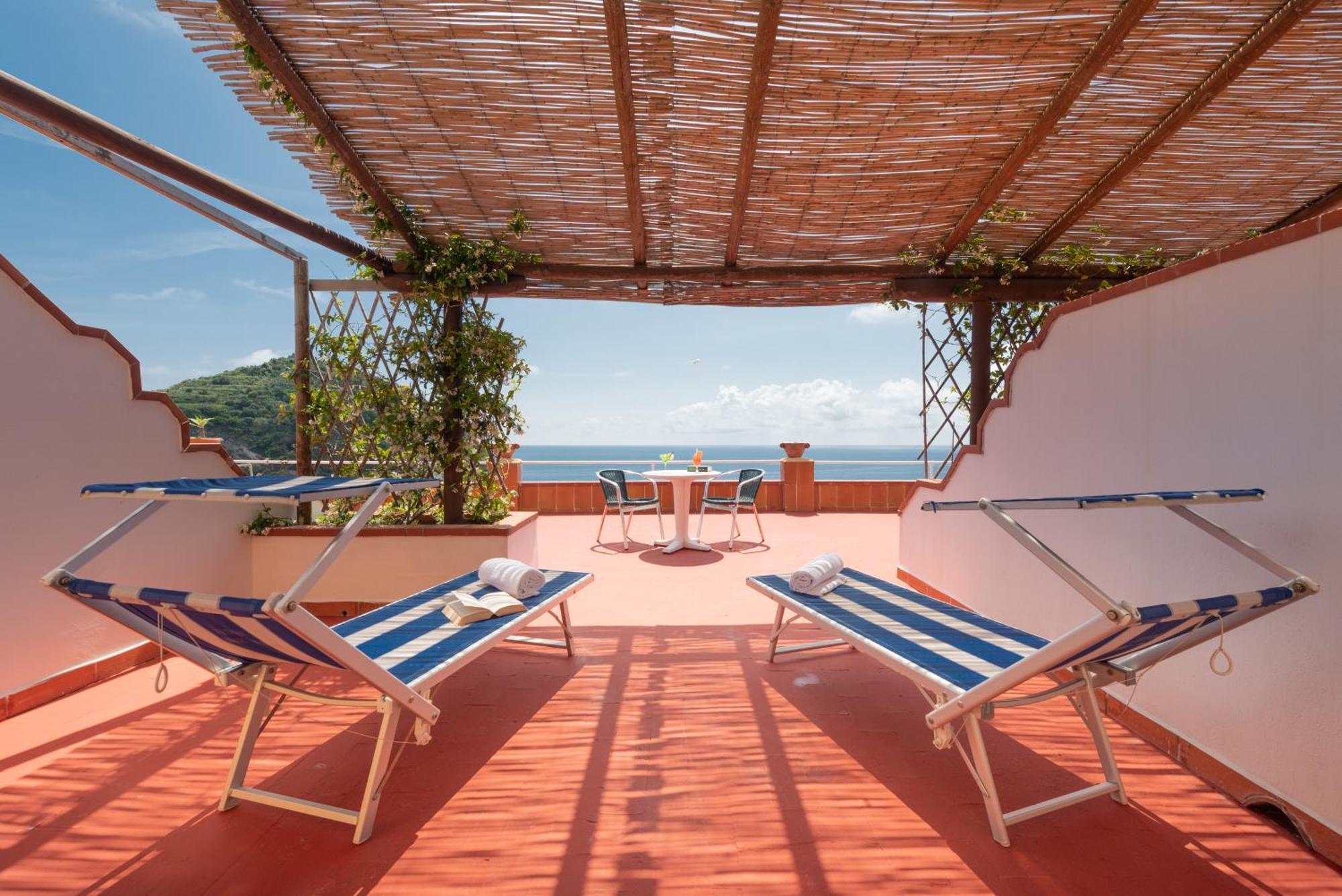 Hotel Villa Sirena Sant'Angelo  Exterior foto