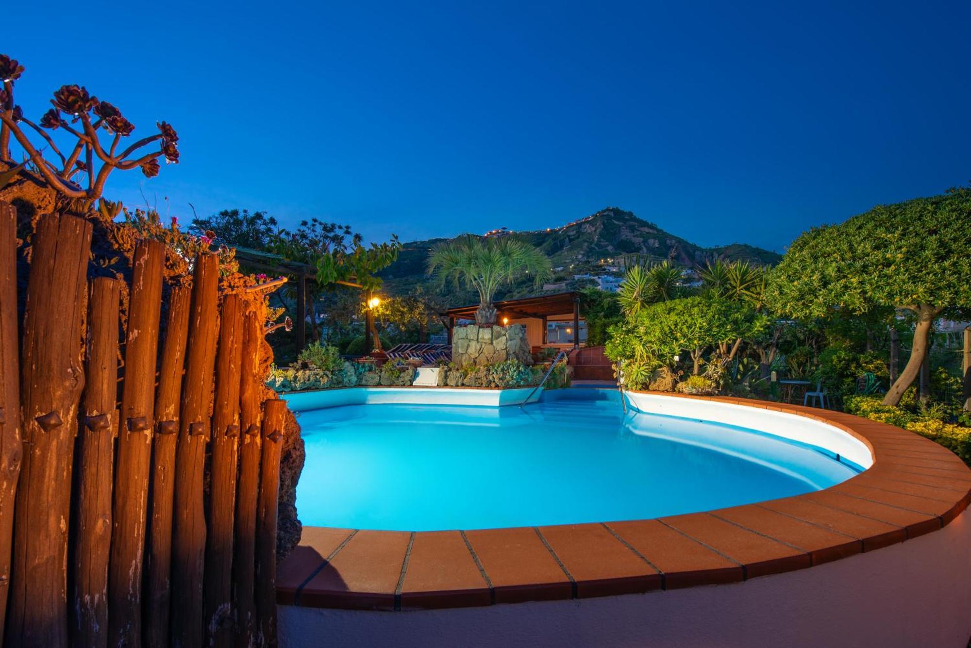 Hotel Villa Sirena Sant'Angelo  Exterior foto